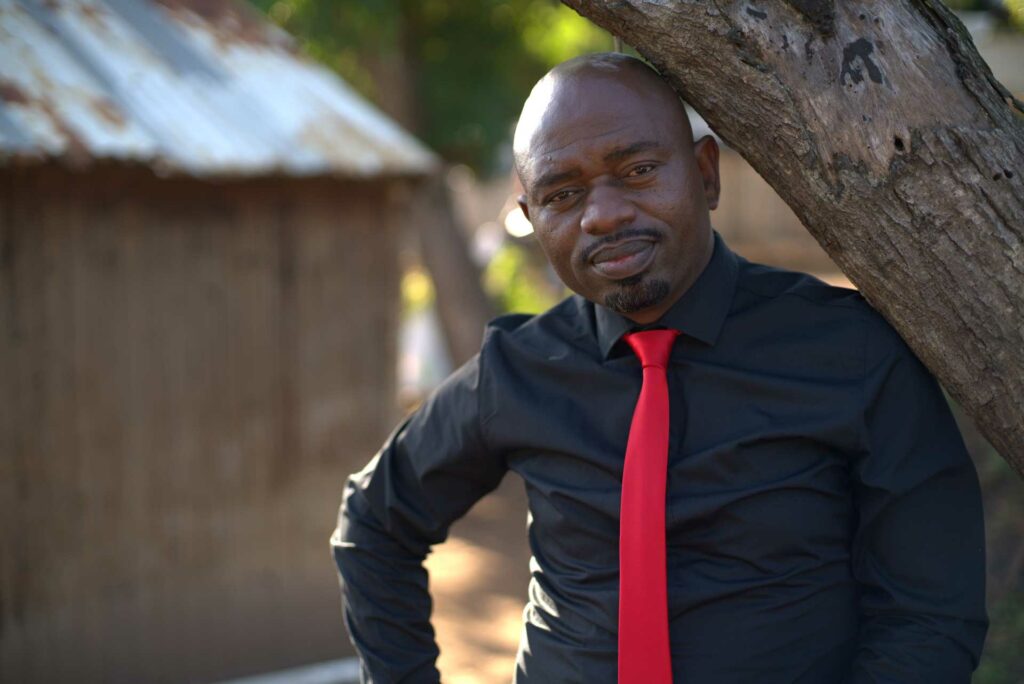 Porträttbild på Sbu Innocent Sikode.